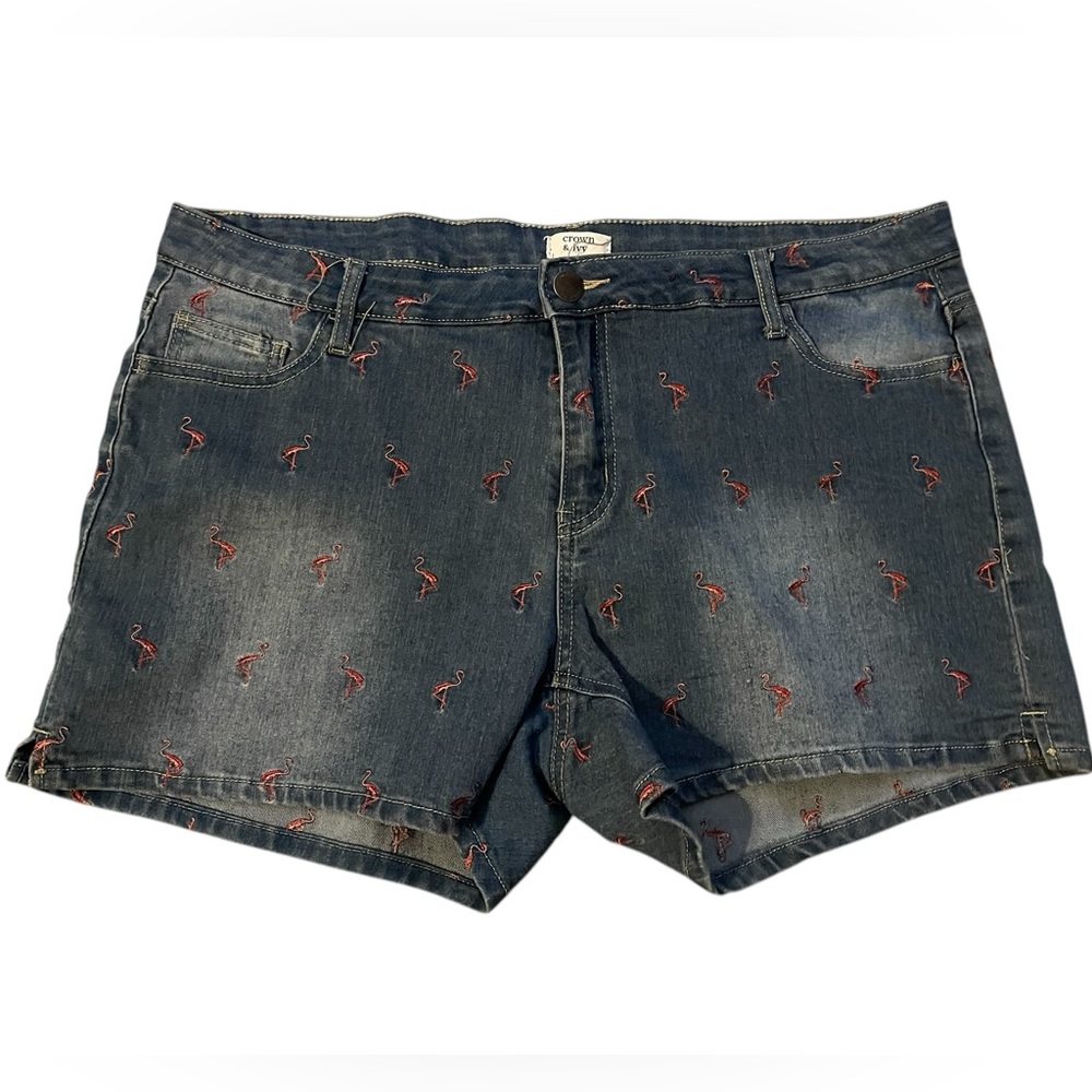 Crown and Ivy Denim Wash Jean Shorts with Flamingo Print in‎ Size 16